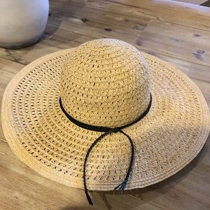 Straw hat
